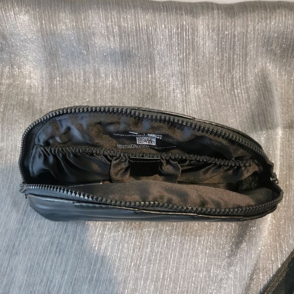 Yves Saint Laurent YSL Beaute Makeup Cosmetic Bag Toiletry Travel Pouch Black - Picture 7 of 11